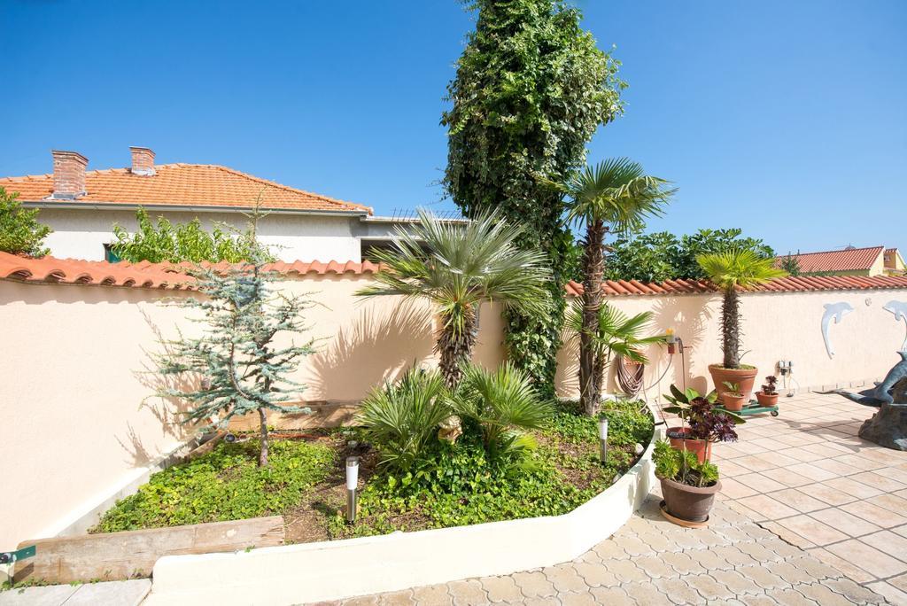 Apartments Marija Near Center Vodice Exterior foto